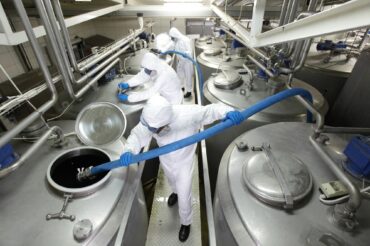 Industry Spotlight: Industrial Hose Applications in Manufacturing
